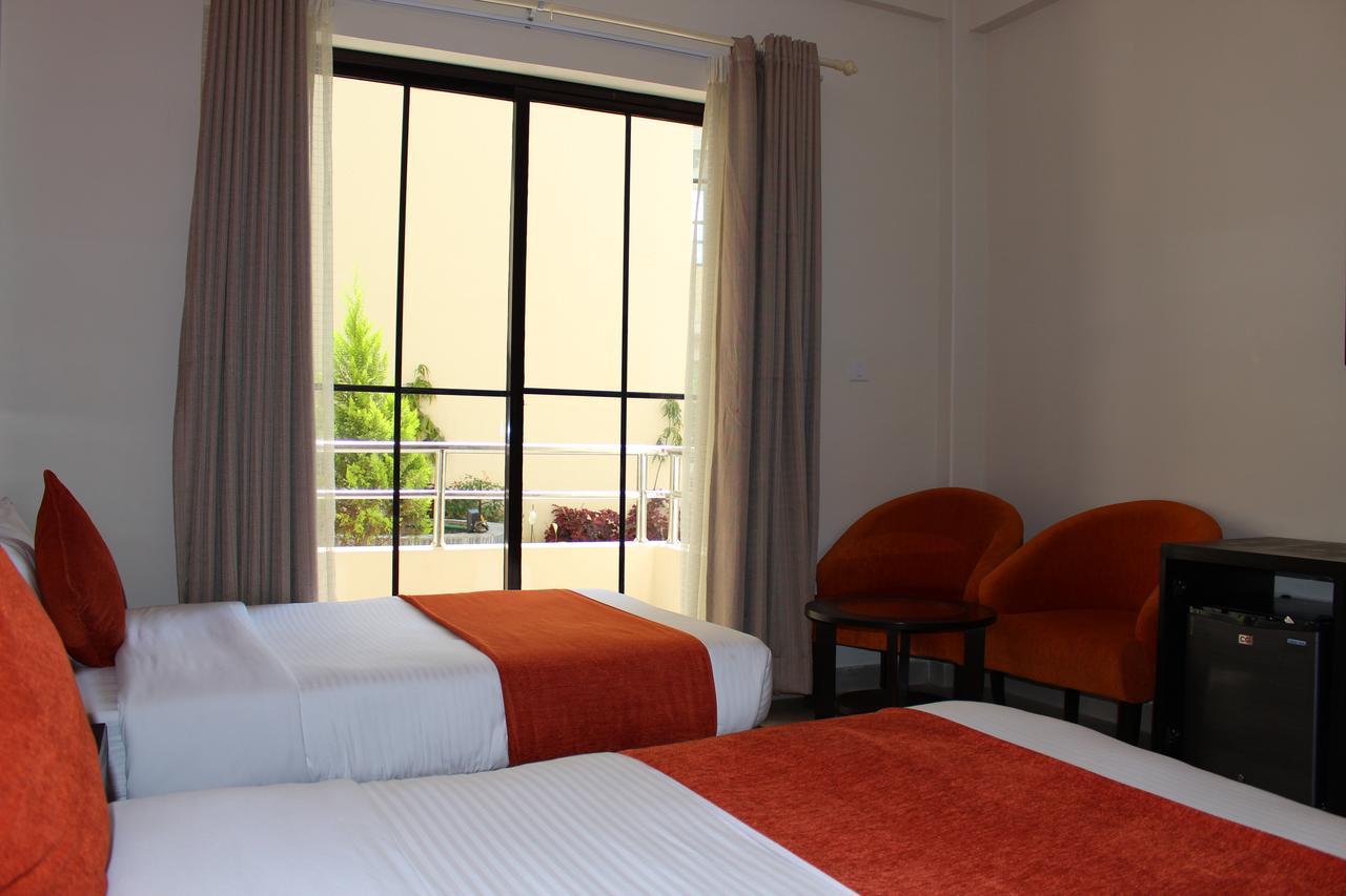 Tuki Resort Pokhara Extérieur photo